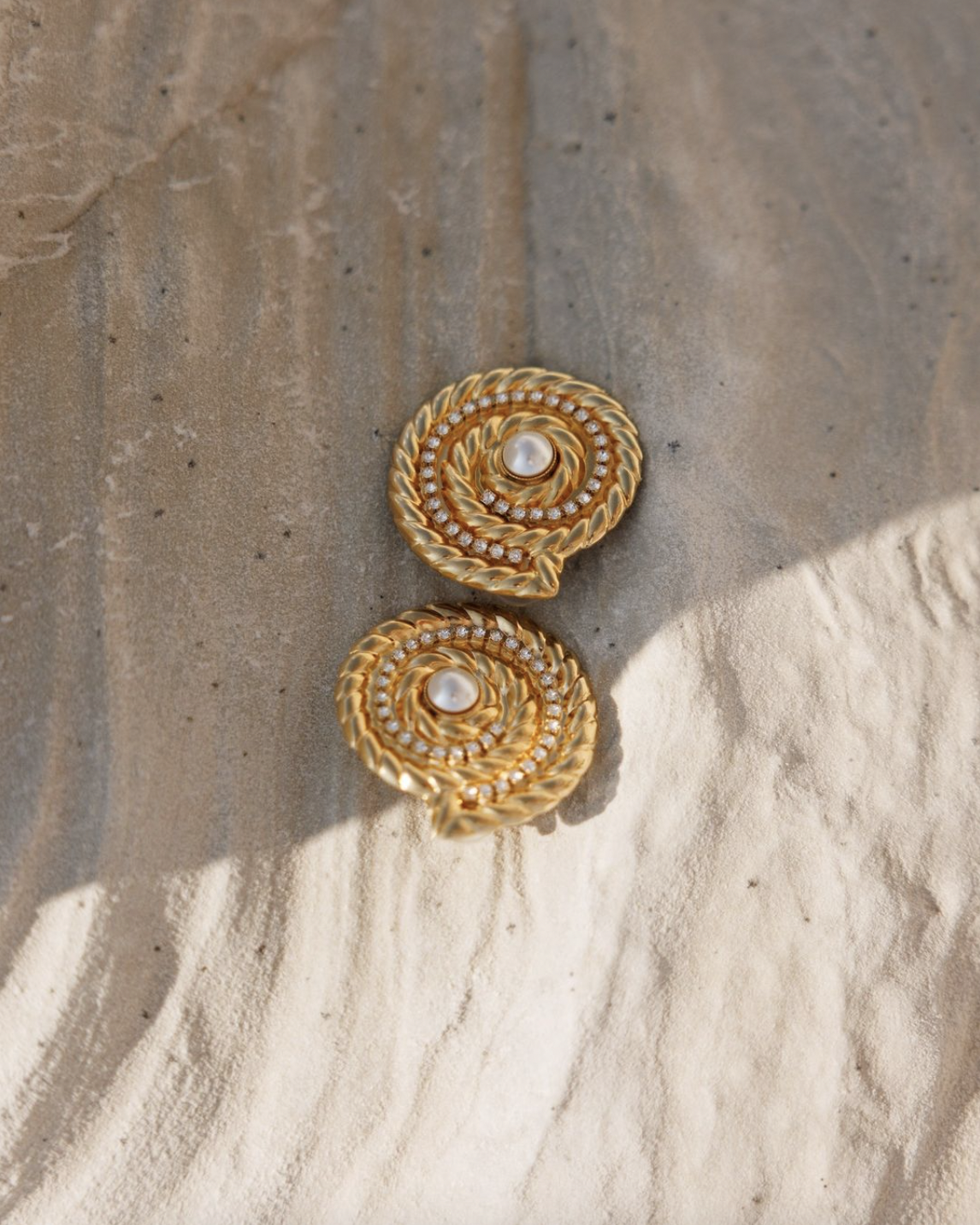 Ocean Pearl Earrings Gold (7839101845701)