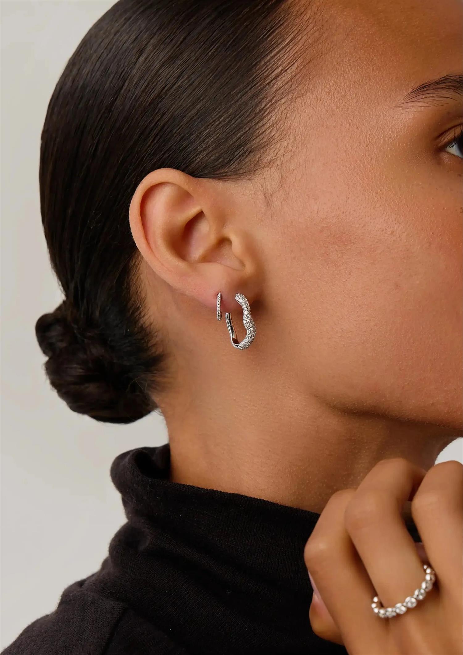 Molton Snow Small Hoop Earrings (8431972810949)