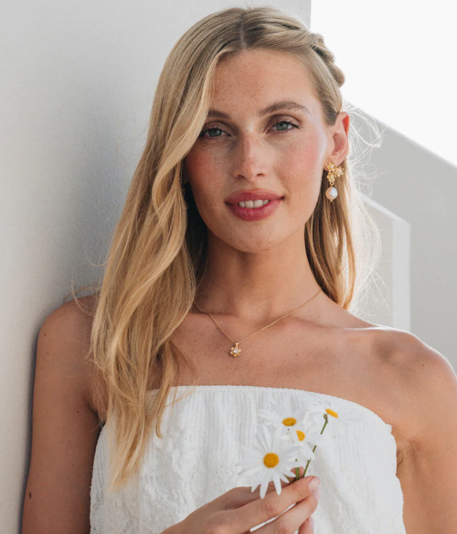 Juni Necklace Crystal (8343631528133)