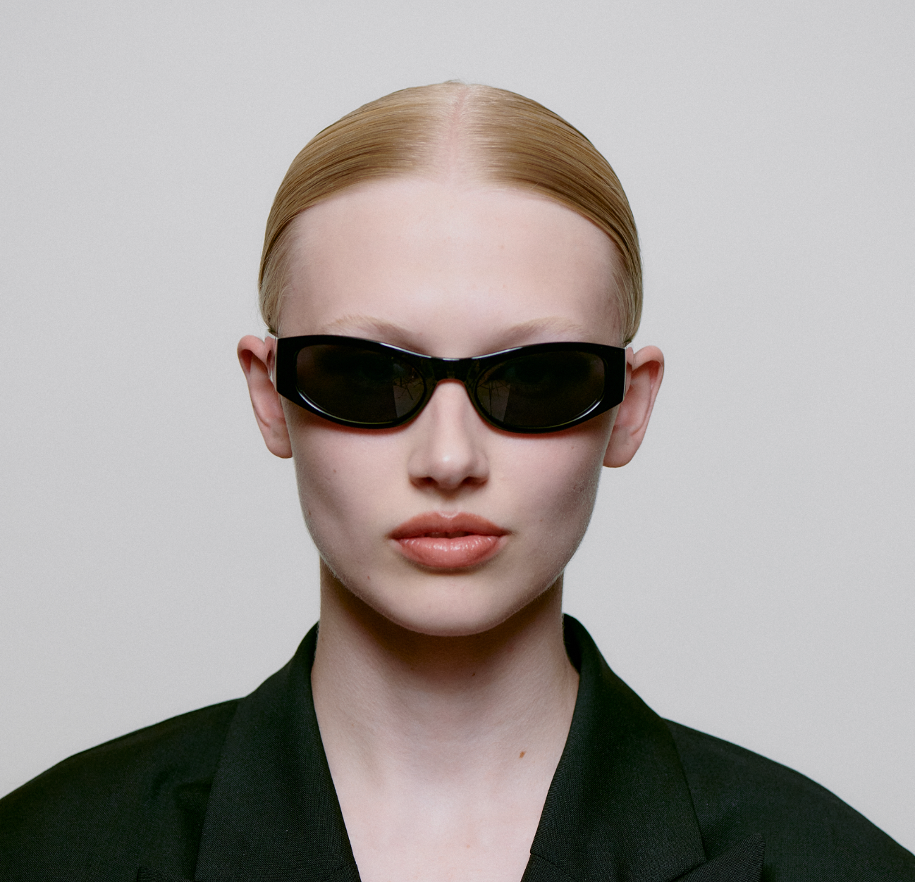 Gust Black (7657147007173)