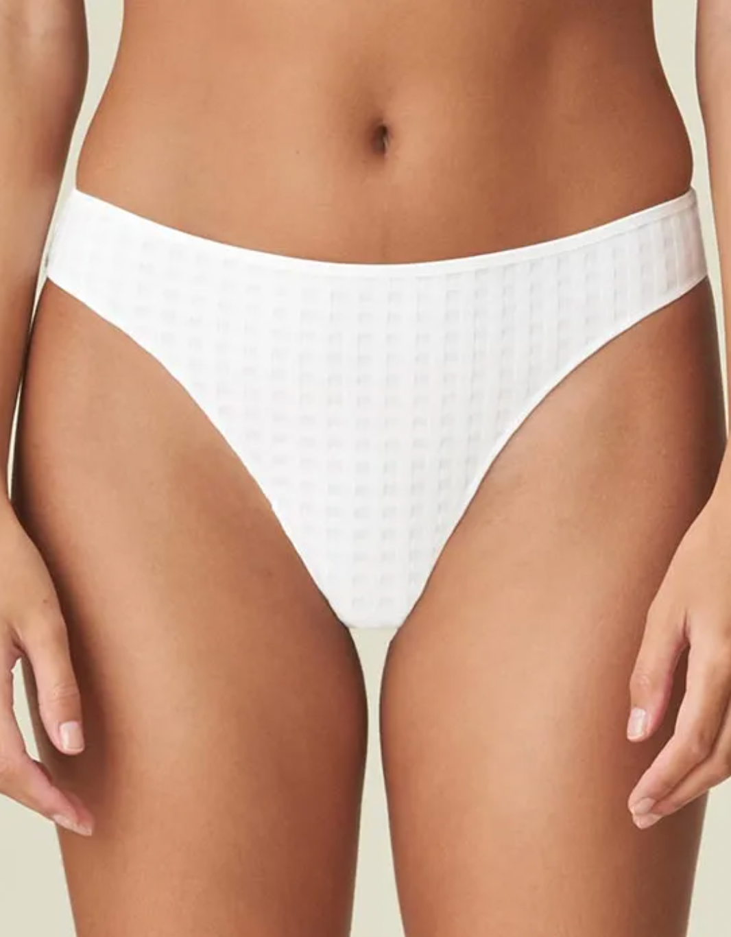 Avero String Hvit (7345580376261)