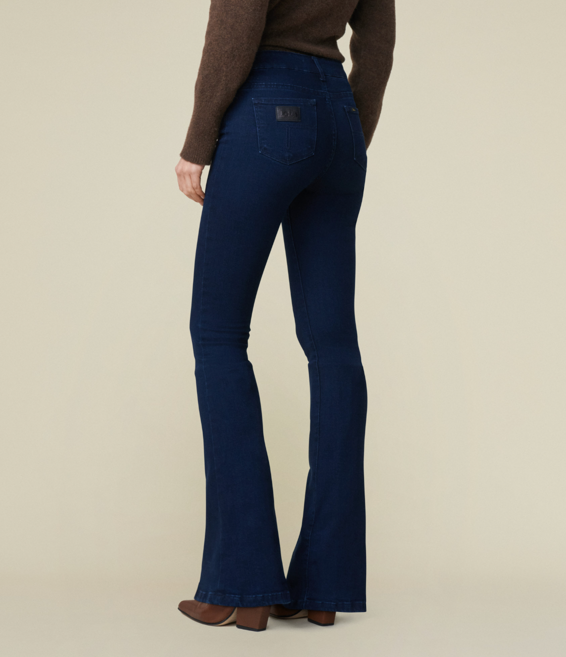 Raval Night Blue Rinse (8409718784197)