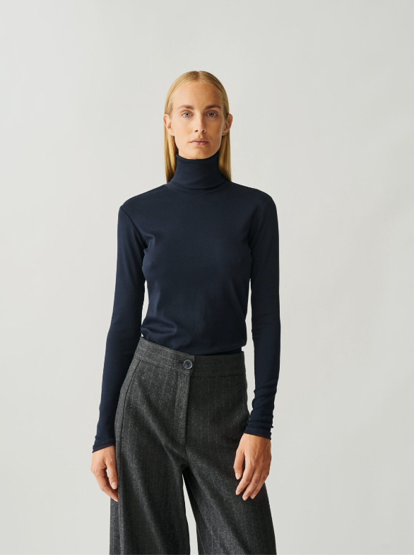 Camilla Rib Cotton Jersey Polo fra Julie Josephine – Dark Navy