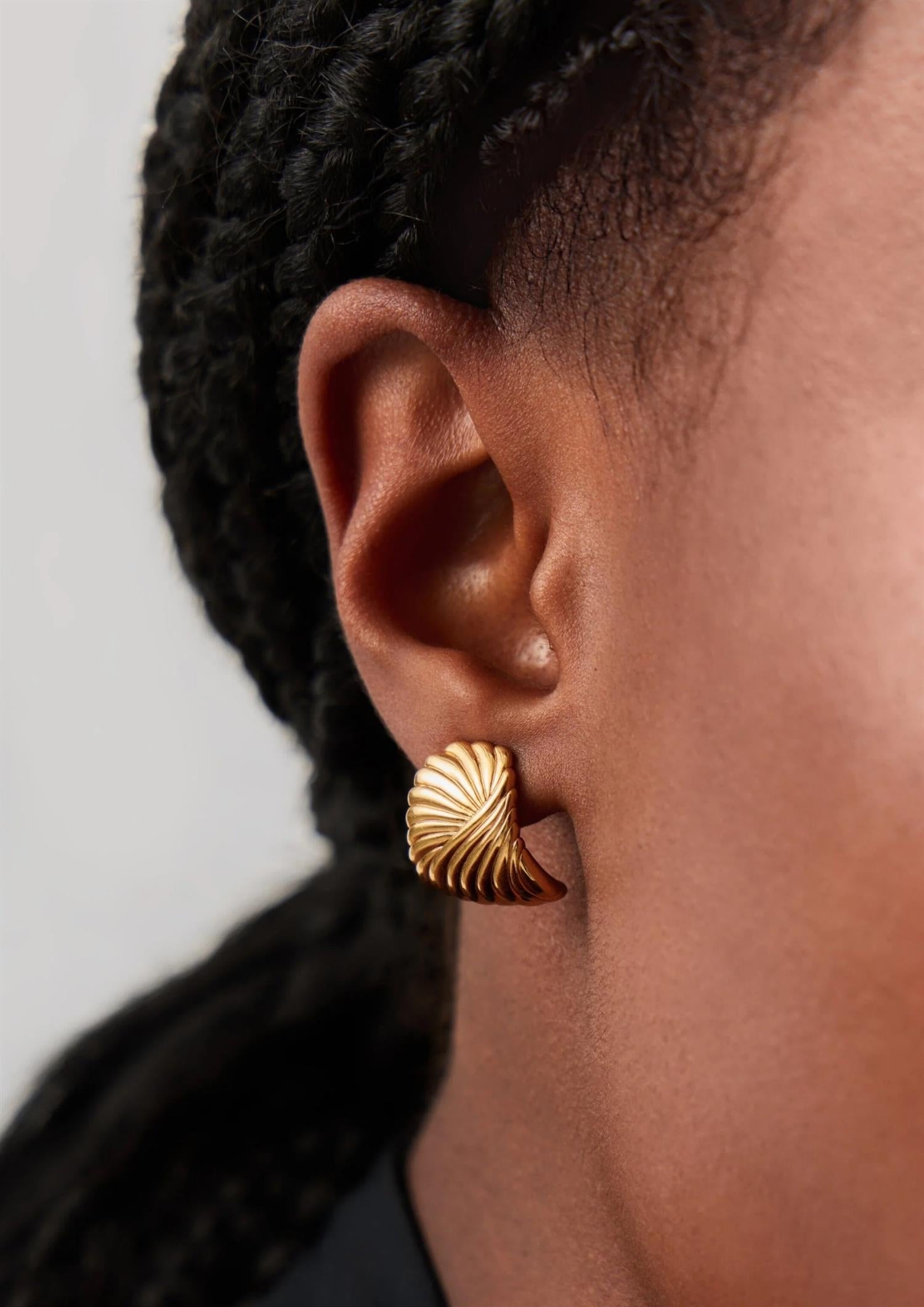 Ripple Stud Earrings (8431972942021)