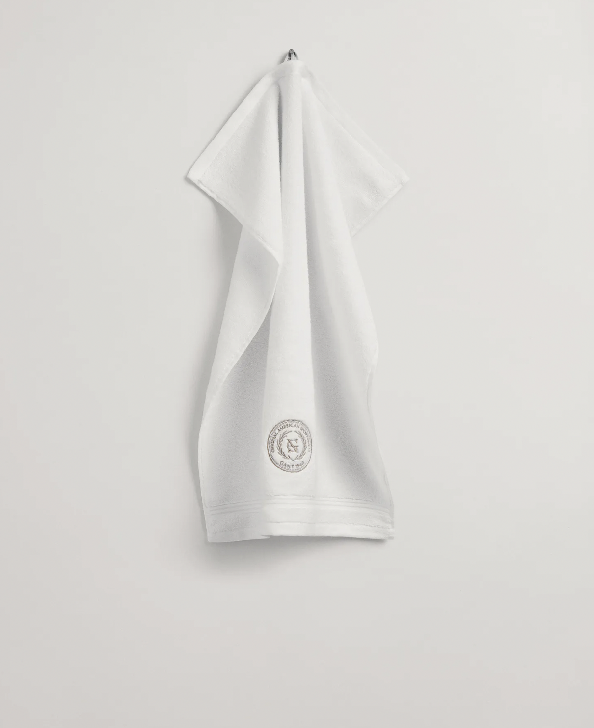 Crest Towel 50X70 (7359570018501)